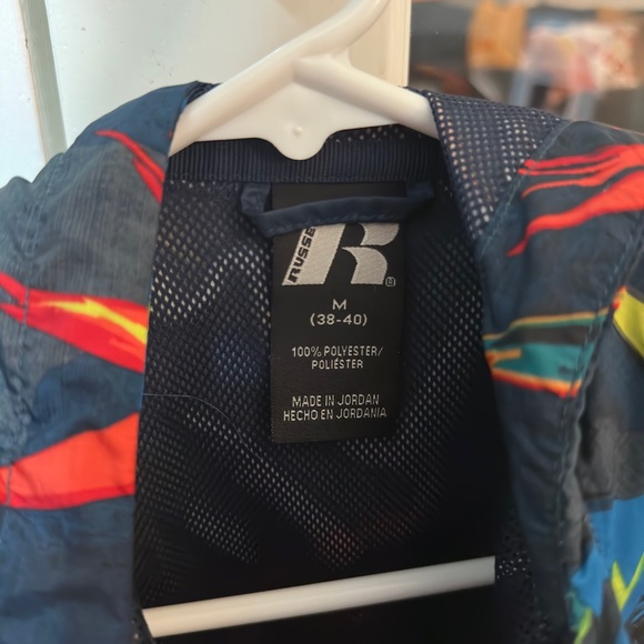 Unique windbreaker zip up jacket - never worn - Picture 3 of 3